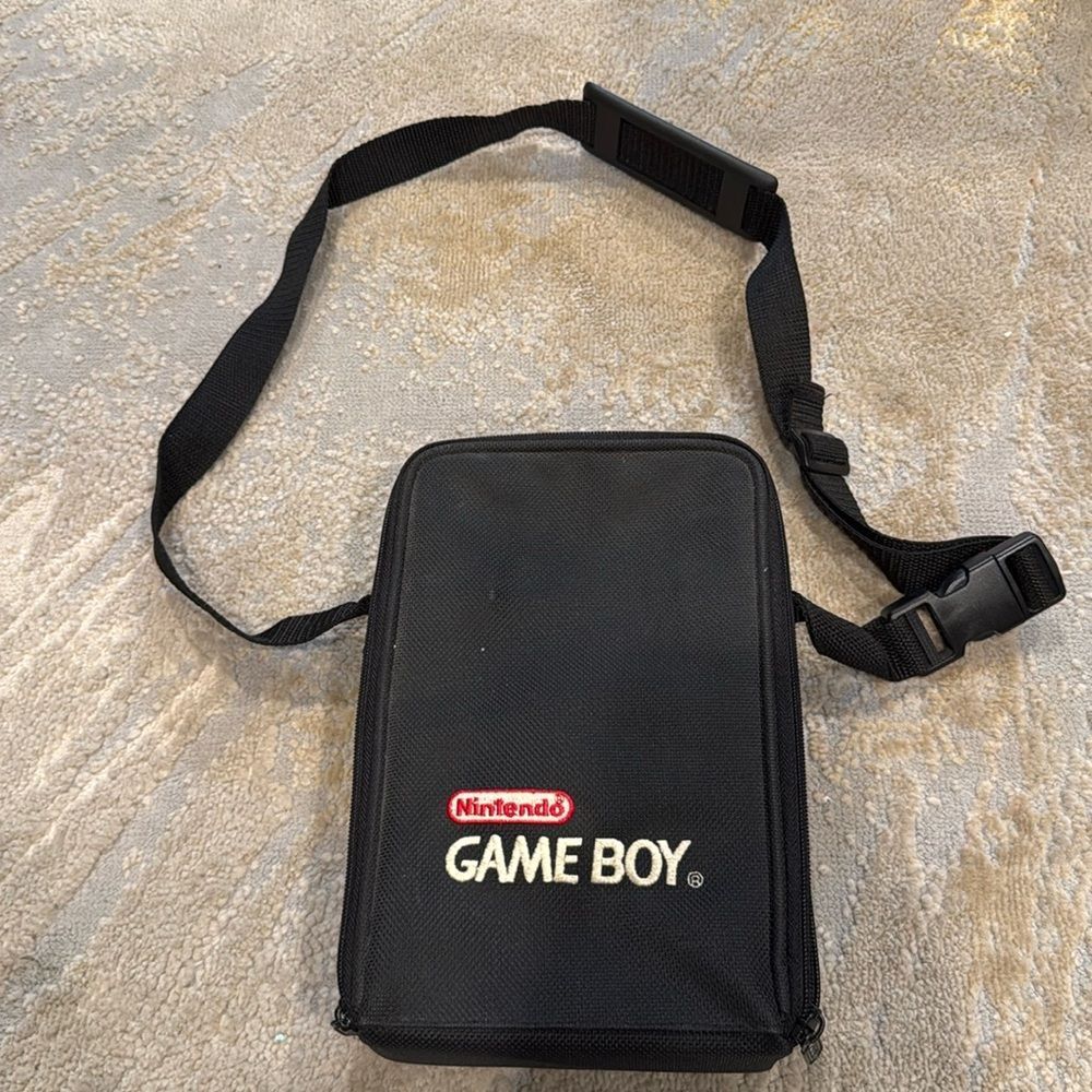 Vintage 90s‎ Embroidered Nintendo Gameboy Travel Bag Carrying Case with Strap